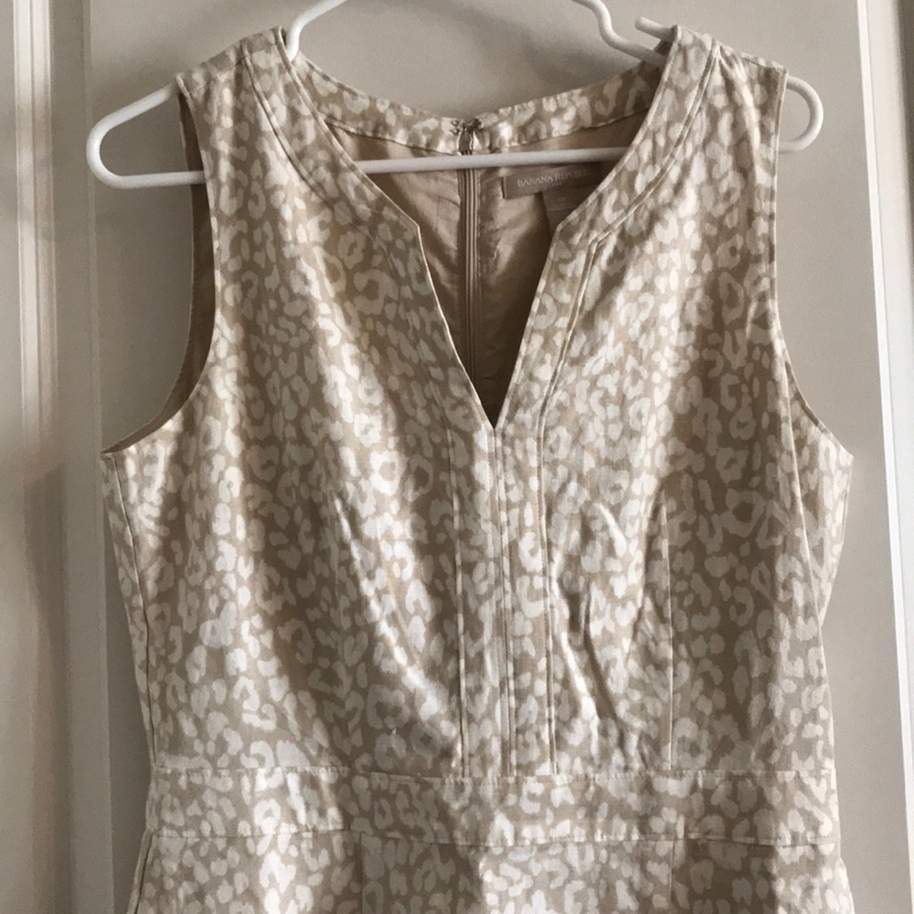 BRAND NEW Banana Republic dress